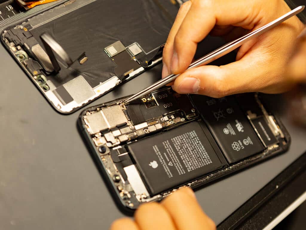 riparazione smartphone iphone
