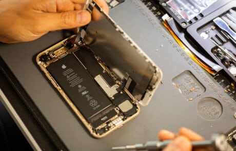 riparazione smartphone iphone